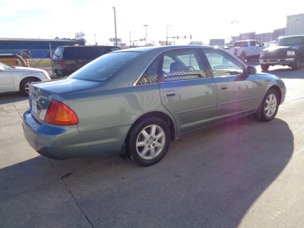 2000 Toyota Avalon - cars & trucks - by dealer - vehicle automotive... for sale in fort dodge, IA – photo 6
