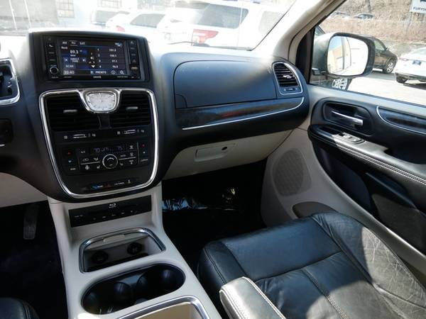 2013 Chrysler Town & Country 4dr Wgn Limited for sale in South St. Paul, MN – photo 14