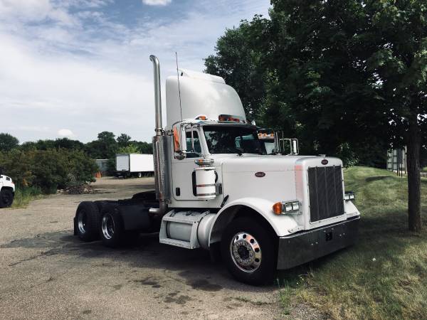 2006 Peterbilt 379 Day Cab for sale for sale in Saint Paul, MN – photo 3