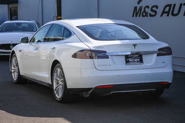 2014 Tesla Model S P85 hatchback White - - by dealer for sale in Sacramento , CA – photo 4