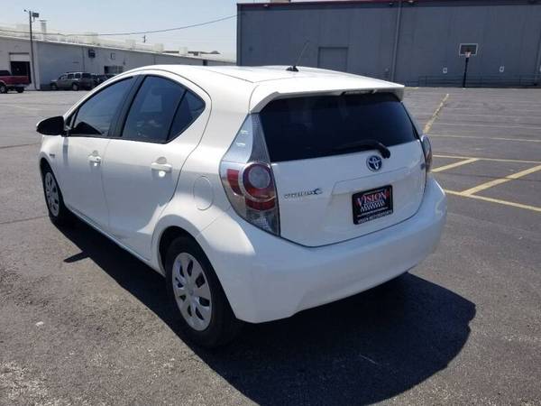 2013 Toyota Prius C Two Loaded w/Options and Great Gas Mileage!!! -... for sale in Tulsa, OK – photo 6