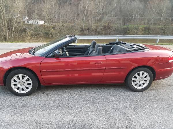Beautiful Convertible - cars & trucks - by owner - vehicle... for sale in Elkview, WV – photo 2