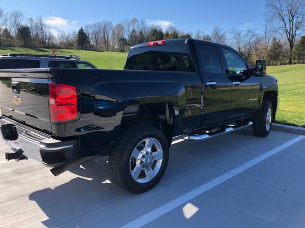 2019 Chevy Silverado 2500HD 4WD - cars & trucks - by owner - vehicle... for sale in Greenbrier, TN – photo 5