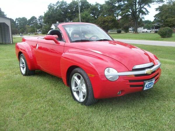 ◆❖◆ 2004 CHEVROLET SSR LS - cars & trucks - by dealer - vehicle... for sale in Wilson, NC – photo 2