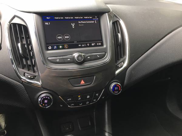 2019 Chevy Cruze LT - ONLY 28K Miles..!! Warranty - Like New..!! -... for sale in Cudjoe Key, FL – photo 10