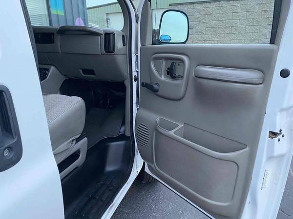 2001 Chevrolet Express Cargo G2500 Ladder Rack Bins And Good Tires -... for sale in Westminster, CO – photo 18