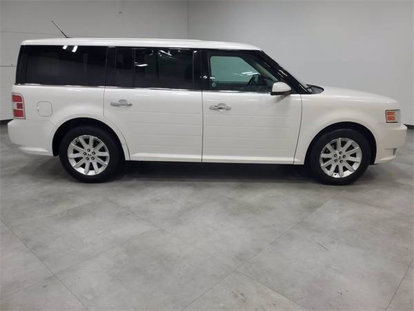 2011 Ford Flex SEL with - - by dealer - vehicle for sale in Wapakoneta, OH – photo 4