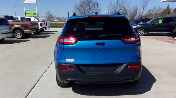 2018 Jeep Cherokee Latitude 0 Down 349 Month - - by for sale in Mount Pleasant, IA – photo 3