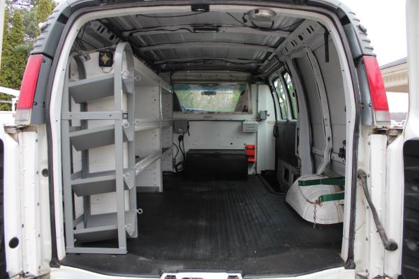 2000 CHEVY EXPRESS 3500 CARGO*1-OWNER*LOW MILES*SHELVING*LADDER... for sale in Flint, MI – photo 16