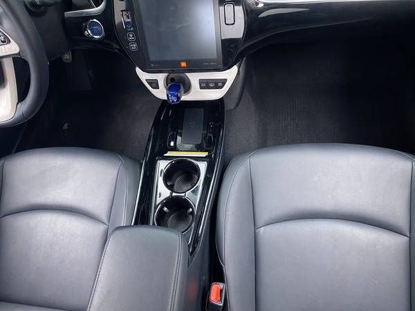 2019 Toyota Prius Prime Advanced Hatchback 4D hatchback Silver - -... for sale in Montebello, CA – photo 22