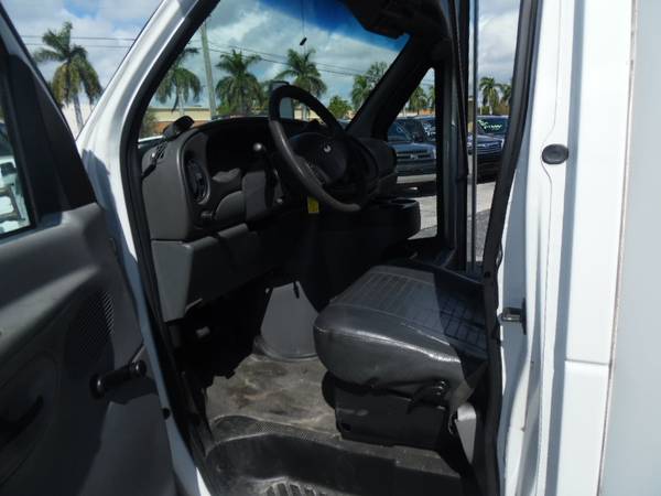2007 *Ford* *Econoline Commercial Cutaway* Oxford White for sale in Wilton Manors, FL – photo 12