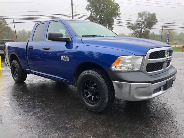 Clean Carfax! 2016 Ram 1500! 4x4! Crew Cab! Very Sharp! for sale in Ortonville, MI – photo 7