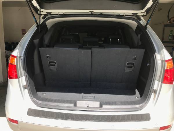 2011 Hyundai Veracruz Limited SUV 3rd Row Seat Great Condition for sale in Corona, CA – photo 8