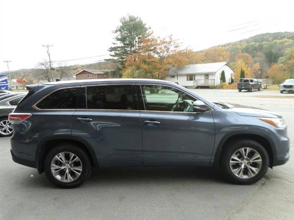 2015 Toyota Highlander XLE AWD V6 - - by dealer for sale in Springfield, VT – photo 7