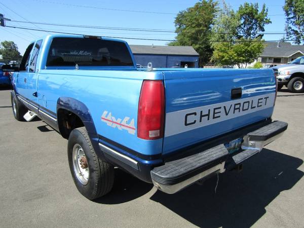 1995 Chevrolet C/K 2500 HD Ext Cab 4X4 *BLUE* DIESEL 6.5 TURBO WOW... for sale in Milwaukie, OR – photo 9