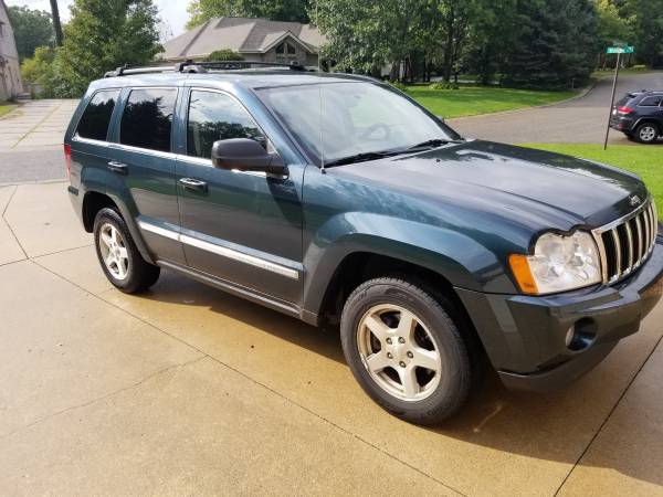 2005 Jeep grand Cherokee limited 4x4 for sale in Walled Lake, MI – photo 2