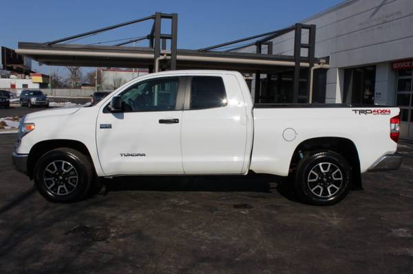 2014 Toyota Tundra ONE OWNER TRD OFF ROAD SR5 WHI - cars & for sale in milwaukee, WI – photo 19