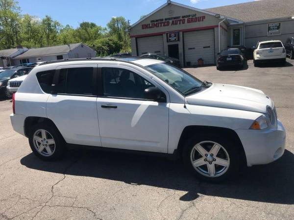 2009 Jeep Compass Sport 4x4 4dr SUV - - by dealer for sale in West Chester, OH – photo 3
