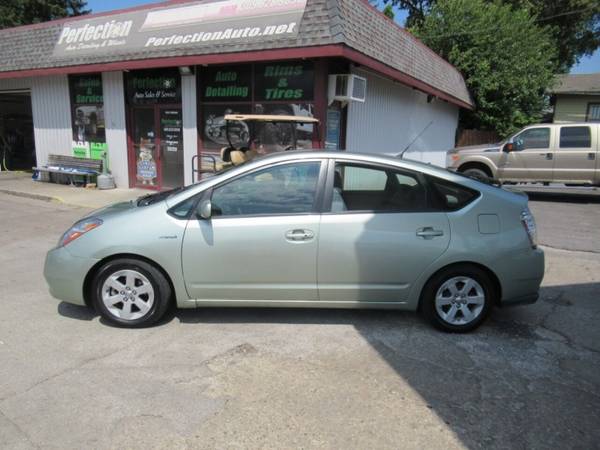 2007 Toyota Prius Base 4dr Hatchback - cars & trucks - by dealer -... for sale in Bloomington, IL – photo 4