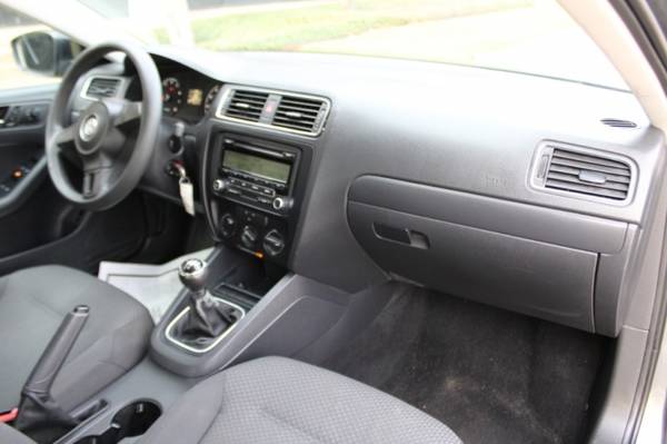2011 Volkswagen Jetta Sedan 4dr Manual S one owner for sale in Dallas, TX – photo 11