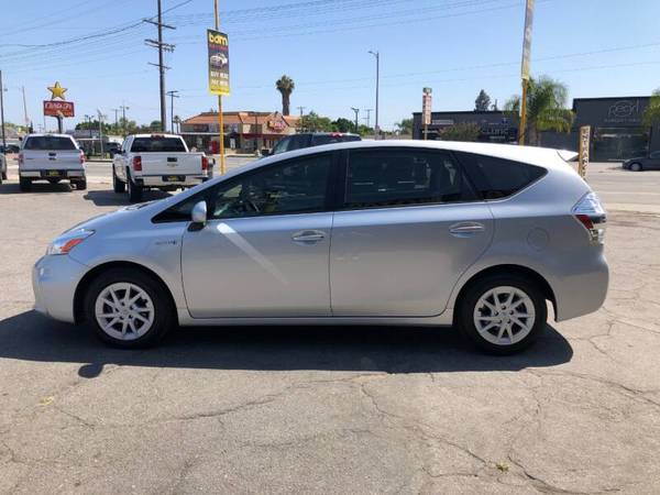2012 TOYOTA PRIUS V THREE - cars & trucks - by dealer - vehicle... for sale in SUN VALLEY, CA – photo 9