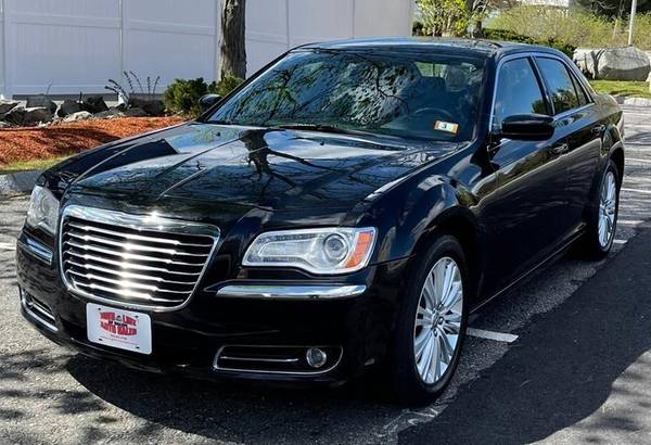 2014 Chrysler 300 Base AWD 4dr Sedan EVERYONE IS APPROVED! - cars & for sale in Salem, MA – photo 4