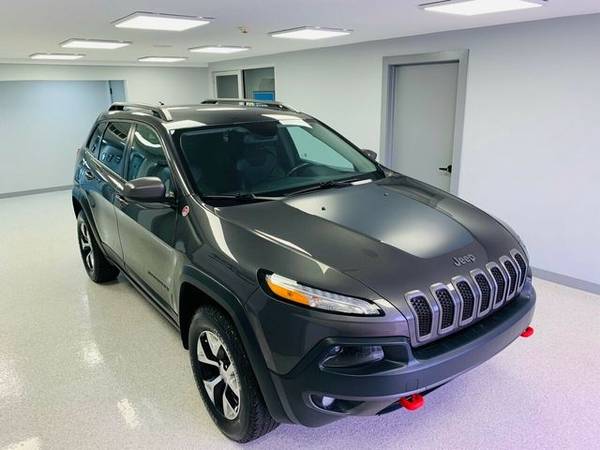 2016 Jeep Cherokee 4WD 4dr Trailhawk *GUARANTEED CREDIT APPROVAL*... for sale in Streamwood, IL – photo 8