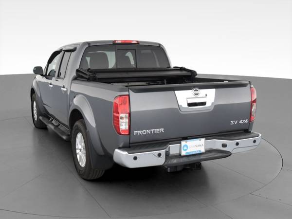 2017 Nissan Frontier Crew Cab SV Pickup 4D 5 ft pickup Gray -... for sale in Monterey, CA – photo 8
