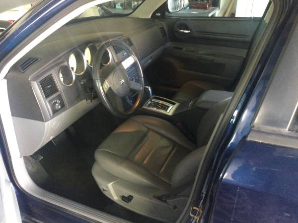 2005 Dodge Magnum R/T - cars & trucks - by owner - vehicle... for sale in La Mesa, CA – photo 4