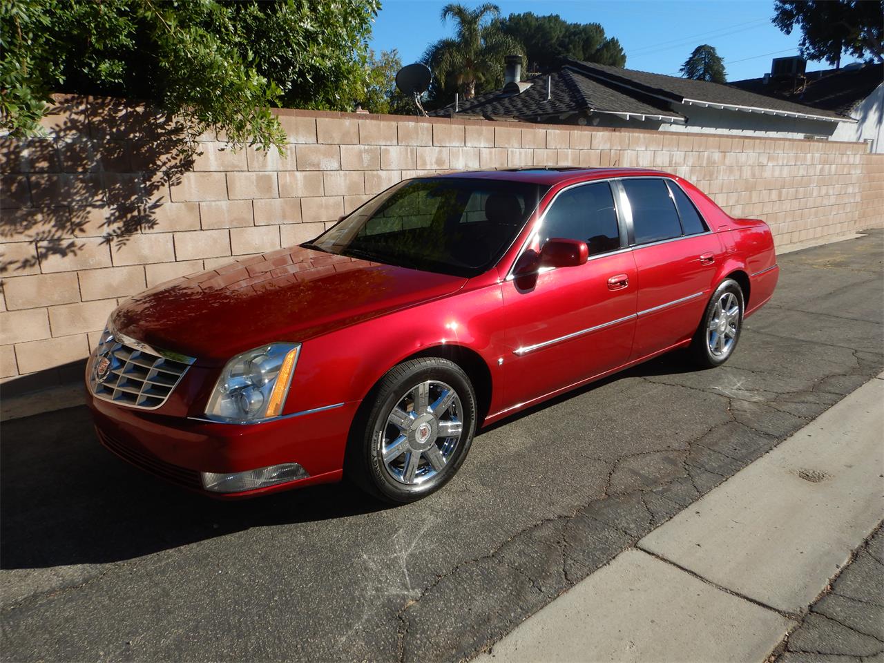 2007 Cadillac DTS for sale in Woodland Hills, CA – photo 2