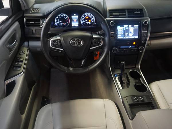 2016 Toyota Camry XLE - - by dealer - vehicle for sale in Glen Burnie, MD – photo 11