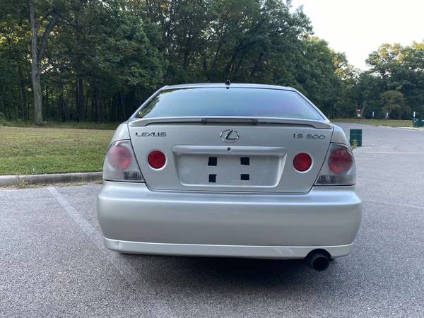 2003 LEXUS IS 300 RWD Automatic - cars & trucks - by owner - vehicle... for sale in Crystal Lake, IL – photo 6
