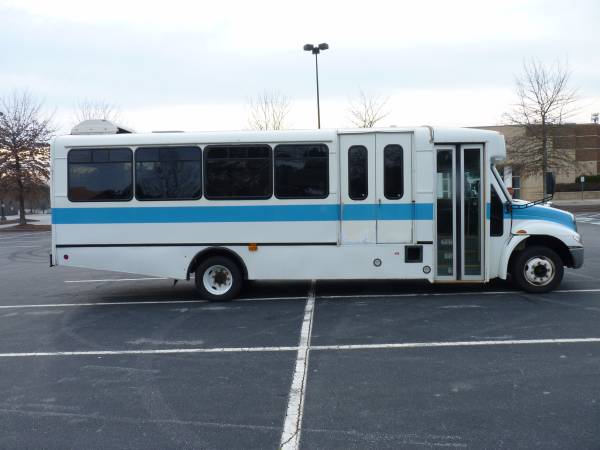 2009 INTERNATIONAL BUS Diesel 29 Passenger Van with Lift - cars & for sale in Duluth, GA – photo 5