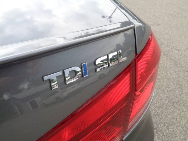 2014 VW Volkswagen Passat 2.0 TDi Diesel NAV Roof Loaded Clean for sale in Hampton Falls, VT – photo 20