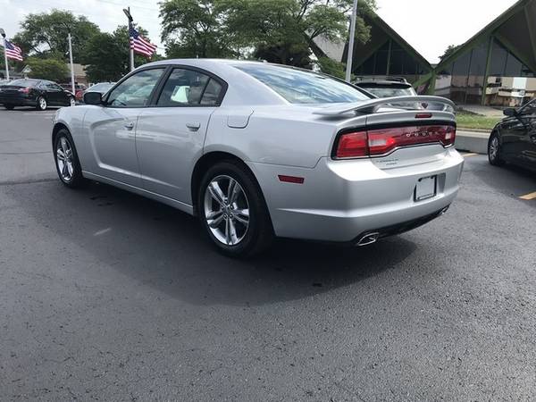 2012 DODGE CHARGER SXT AWD We Specilize In Dameged Credit for sale in Warren, MI – photo 4