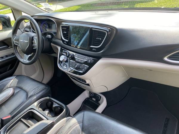 2017 Chrysler Pacifica for sale in Metairie, LA – photo 7