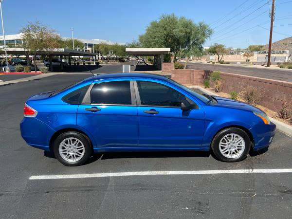 2010 Ford Focus 4 cylinder!! - cars & trucks - by owner - vehicle... for sale in Phoenix, AZ – photo 4