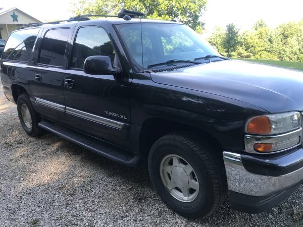 2005 GMC Yukon XL for sale in Little Hocking, OH – photo 2