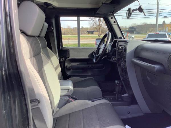 Ready for Adventure! 2007 Jeep Wrangler X! 4x4! No Accidents! - cars... for sale in Ortonville, OH – photo 19