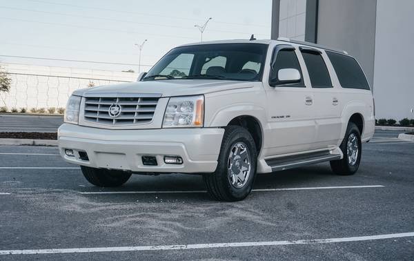 2006 Cadillac Escalade ESV AWD Super Clean Southern No Salt - cars &... for sale in Tallahassee, FL – photo 2