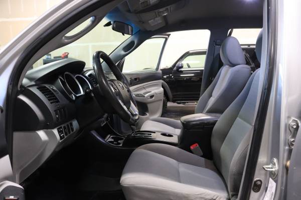 2014 Toyota Tacoma 4WD Double Cab V6 Automatic Gra - cars & for sale in Hillsboro, WA – photo 10