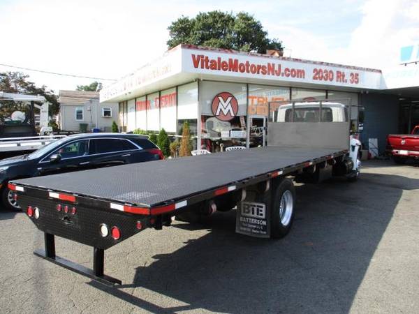 2008 International 4300 26 FOOT BED, ** NON CDL ** 78K MILES - cars... for sale in south amboy, WV – photo 4