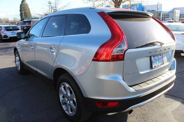 2013 Volvo XC60 3 2 Premier Sport Utility 4D w/48K AWD SUPER NICE for sale in Bend, OR – photo 3