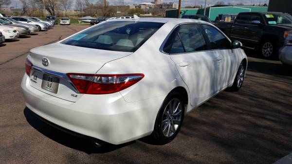 WOW! LIKE NEW 1 OWNER 2016 Toyota Camry XLE with ONLY 36, XXX MILES for sale in Sioux Falls, SD – photo 5