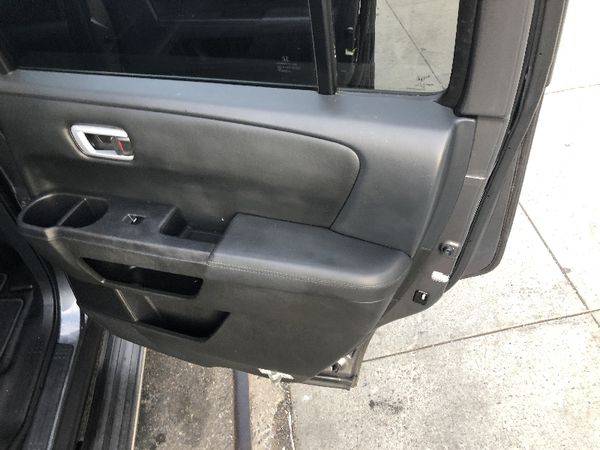 2011 Honda Pilot EX-L 4WD 5-Spd AT with Navigation - EVERYONES... for sale in Brooklyn, NY – photo 20