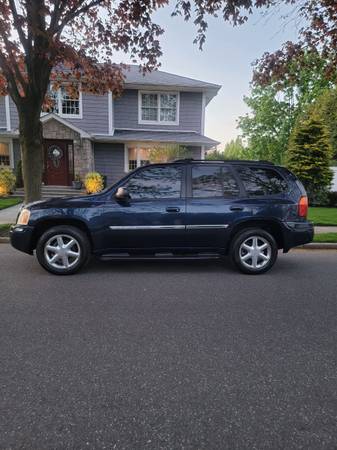 2007 GMC SLT ENVOY, Low Miles! for sale in Mineola, NY – photo 7