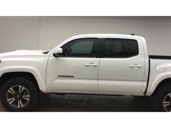 2019 Toyota Tacoma 4x4 4WD Crew Cab Short Box - - by for sale in Kellogg, MT – photo 5