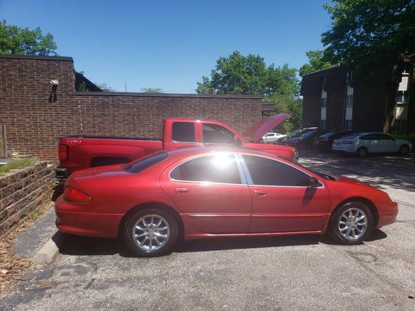 2002 Chrysler concorde limited for sale in Warrensville Heights, OH – photo 2