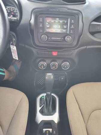 2015 Jeep Renegade Latitude 4x4 - 63k mi. - CUTE, CITY OFF-ROADER! -... for sale in Fort Myers, FL – photo 14