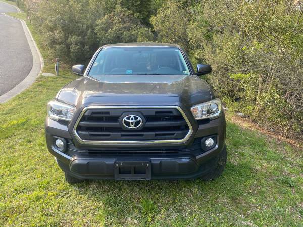 2017 Toyota Tacoma SR5 4door 4X4 like new - - by for sale in Henrico, VA – photo 12